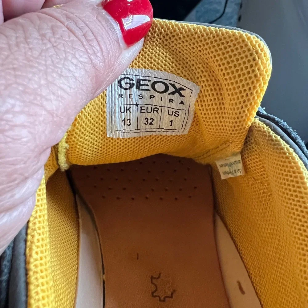 Geox Kids Gray‎ Yellow Adjustable Strap Sneakers Shoes Size US 1 Athletic Comfot - Picture 5 of 8